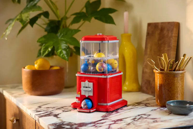 Lego Minifigure Vending Machine (21358)