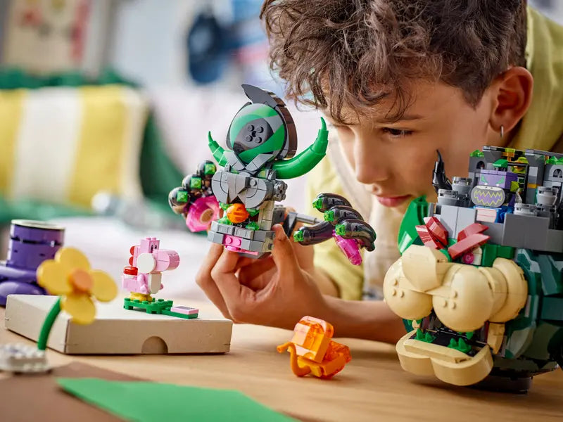 Lego Prince Florian & Castle Bowser (72042)