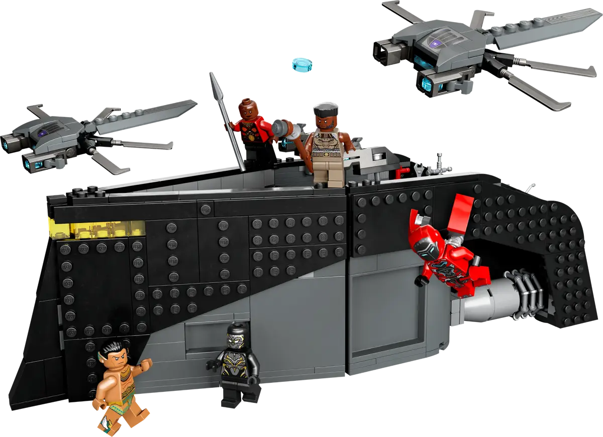 Black Panther: War on the Water (76214) Display Box