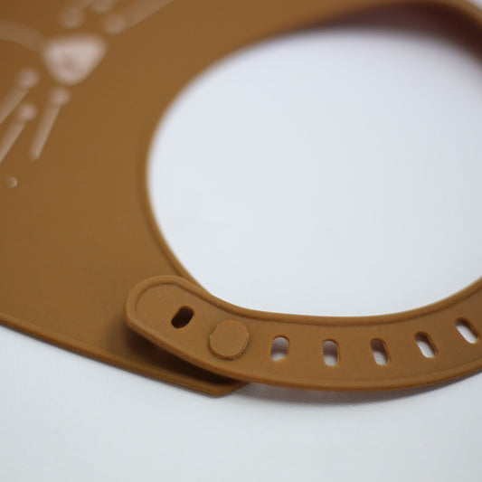 Purr-fectly Clean Mealtimes