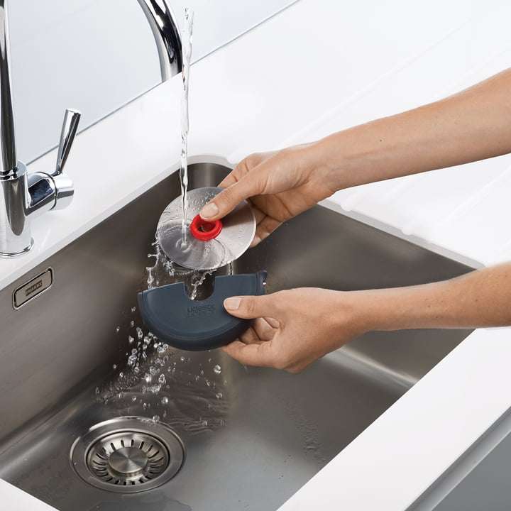 Disc Pizza Cutter By Joseph Joseph