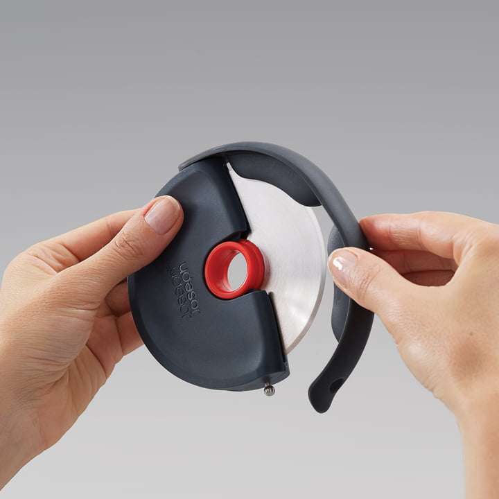 Disc Pizza Cutter By Joseph Joseph