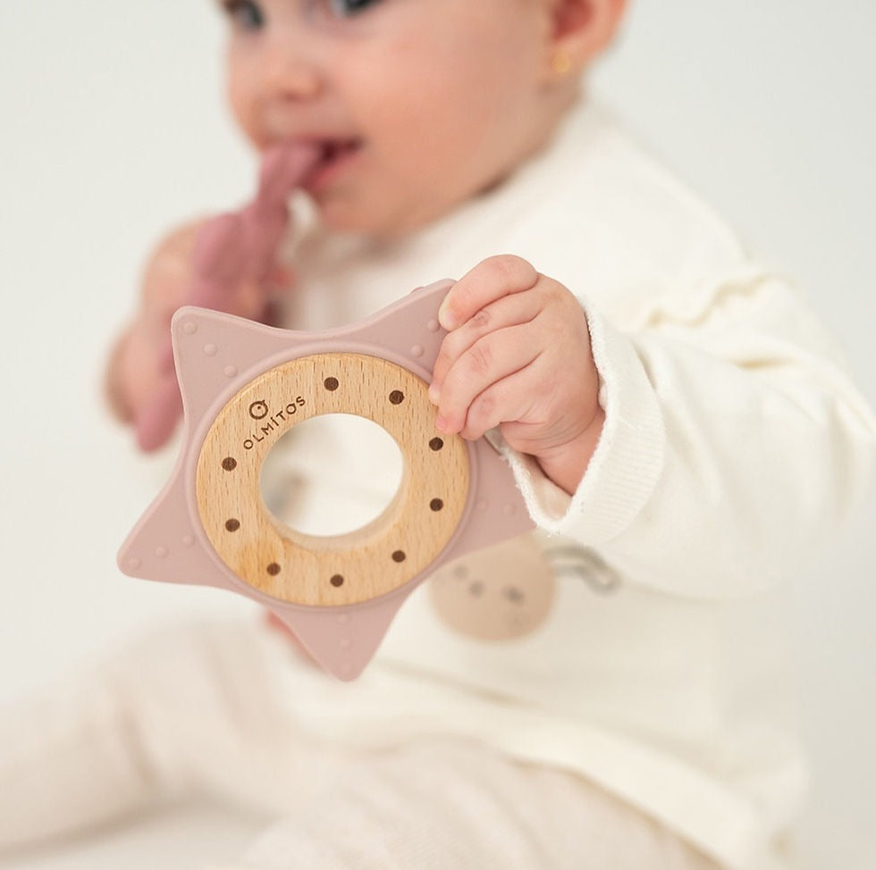 Kikkaboo Silicone and Wood Teether
