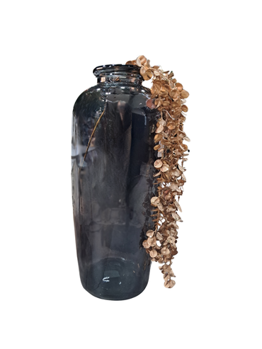 Holiday Elegance – Eucalyptus hanging gold