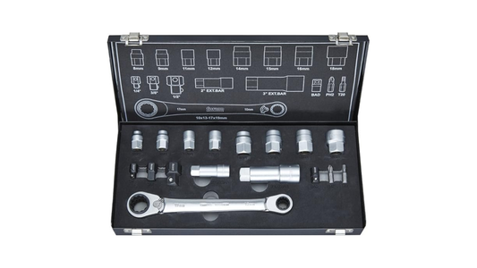 Universal Socket Set 17 Pieces in Metal Case by Forum Germany