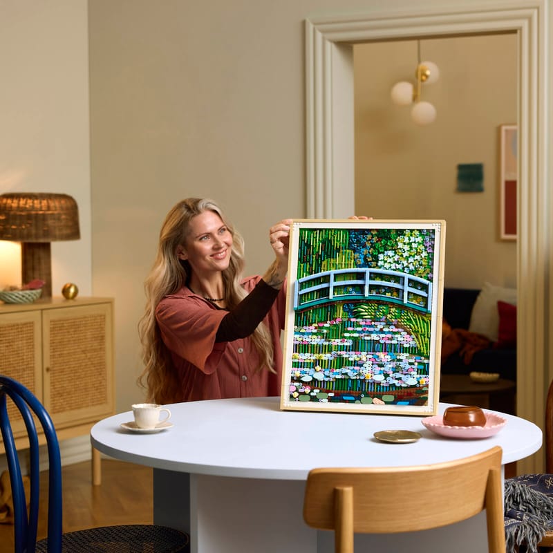 LEGO Art Claude Monet Bridge over Water Lilies 31220 Kit