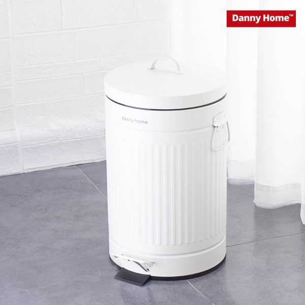 Danny Home 12-Liter Vintage Trash Can with Lid and Pedal – Matt White