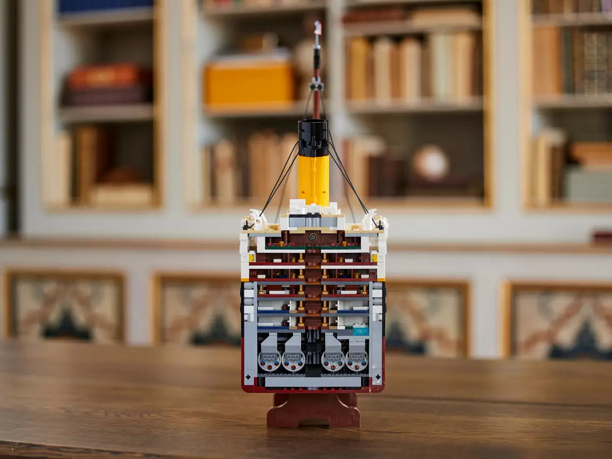 LEGO Titanic (10294) Pre Order October