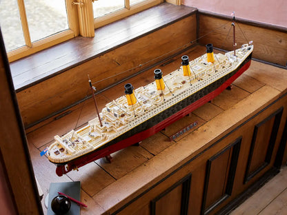 LEGO Titanic (10294) Pre Order October