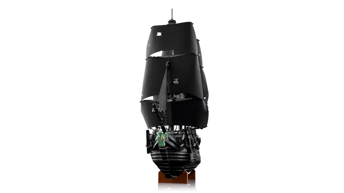 Lego Captain Jack Sparrow's Pirate Ship (10365)