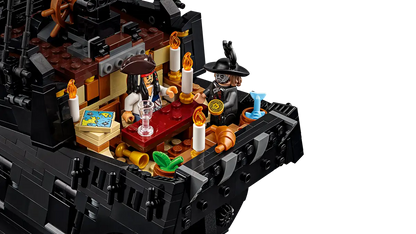 Lego Captain Jack Sparrow's Pirate Ship (10365)