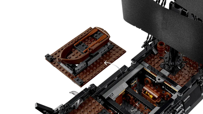 Lego Captain Jack Sparrow's Pirate Ship (10365)