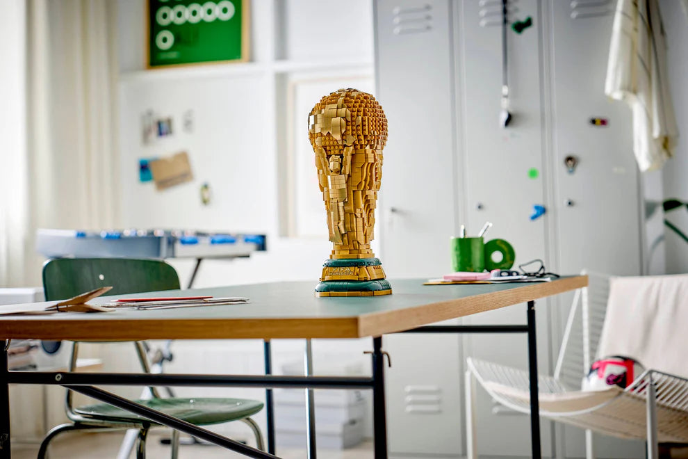 Lego FIFA World Cup™ Official Trophy (43020)