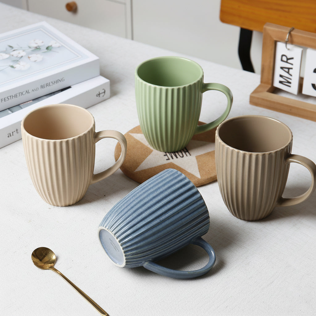 Set of 4 Ceramic Coffee Cups with Stand
