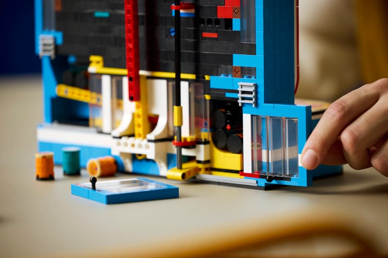 LEGO Donkey Kong™ Arcade Retro Gaming Collector's Set 72051