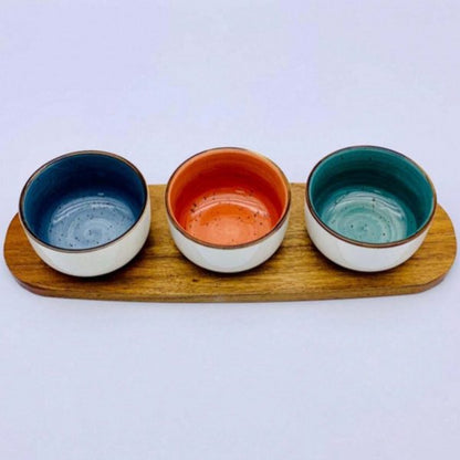 Acacia Wood Board With Sauce Bowls