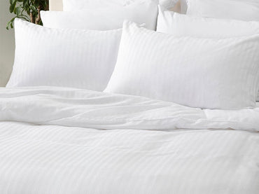 Silky touch  Duvet Cover Set Double Size White