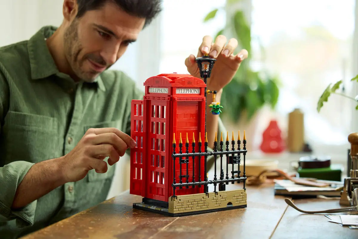 Lego Red London Telephone Box (21347)