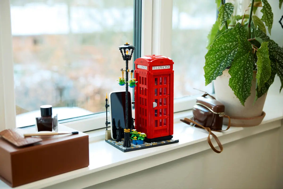 Lego Red London Telephone Box (21347)