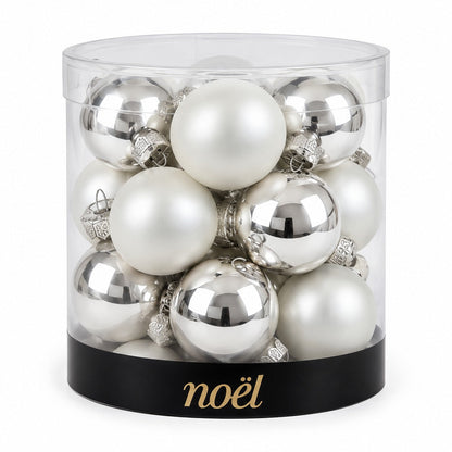 Noël Mini Christmas Baubles – Set of 15 – Silver & Pearl