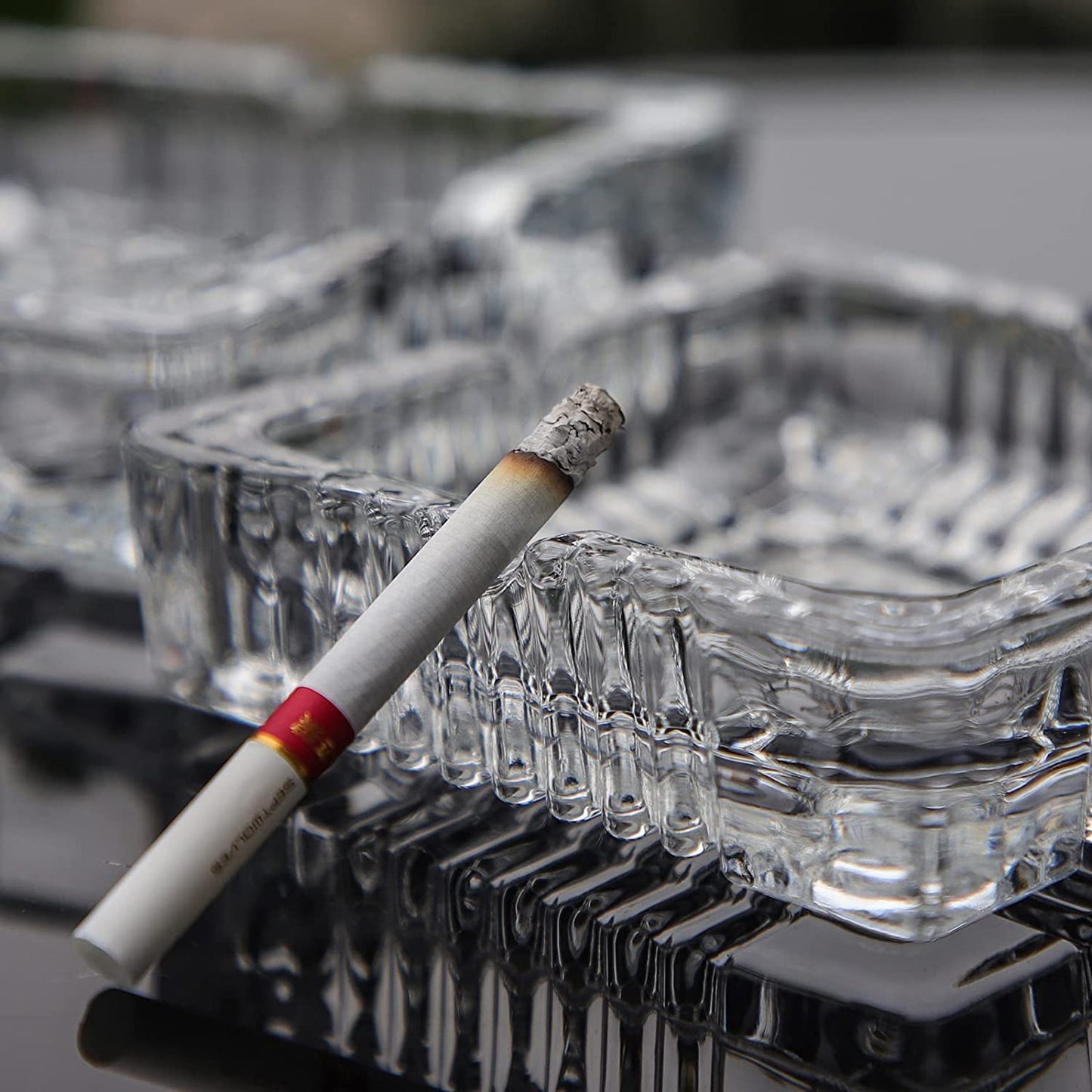DELI Clear Glass Ashtray Diameter 10.5-cm