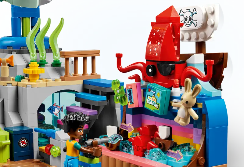 Lego Beach Amusement Park (41737)