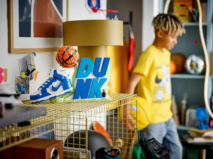 Lego Nike Dunk x LEGO Set (43008)
