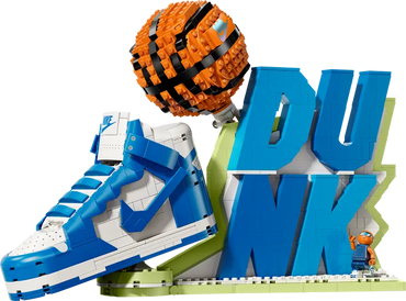 Lego Nike Dunk x LEGO Set (43008)