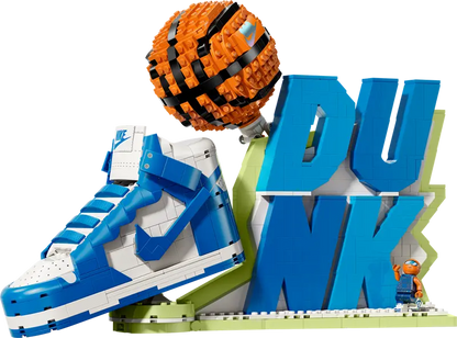 Lego Nike Dunk x LEGO Set (43008)