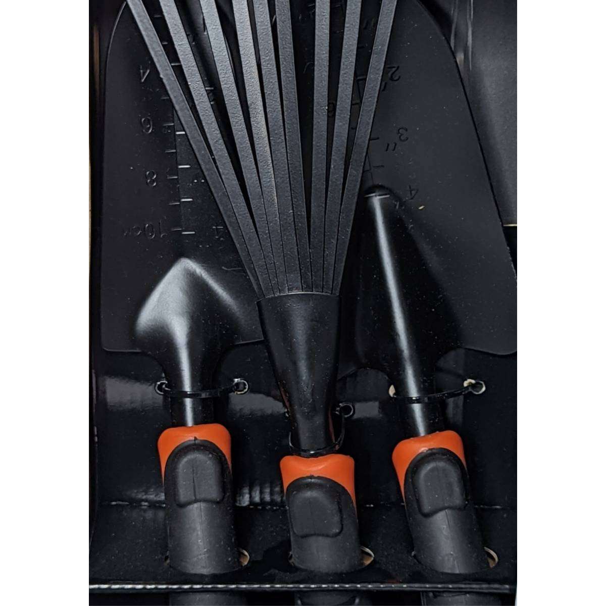 Black – Decker 4-Piece Garden Tool Set