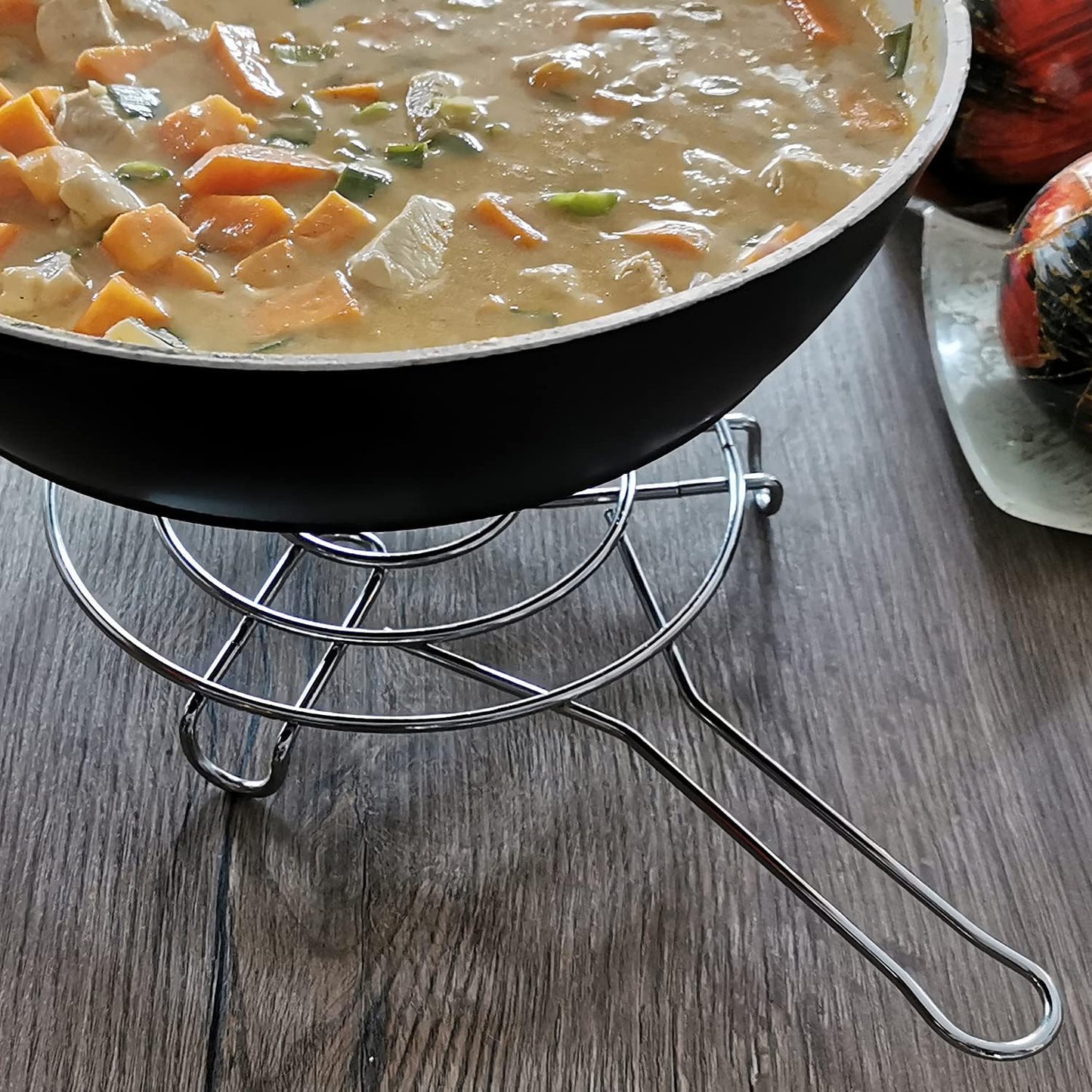 20-cm Stainless Steel Round Kitchen Hot Pot Stand with Handle Heat Resistance Stand