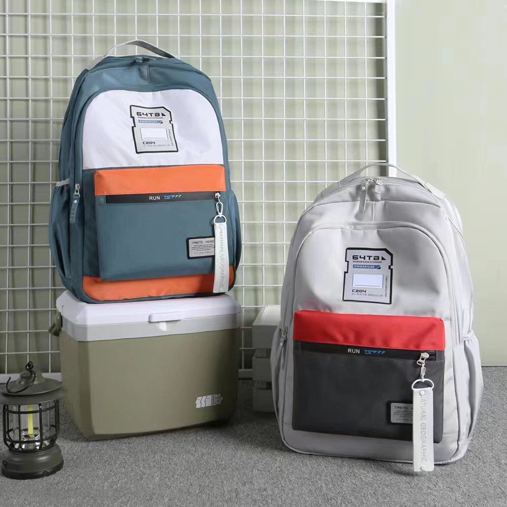 School and university backpack with a practical and comfortable design S295