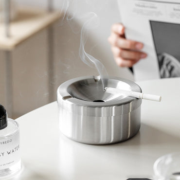 Thick Stainless Steel Cigarette Ashtray With Lid Black – 9 cm OZ-9B