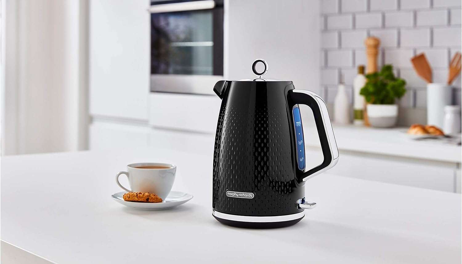 Verve Jug Kettle – Black -1.7L by Morphy Richards