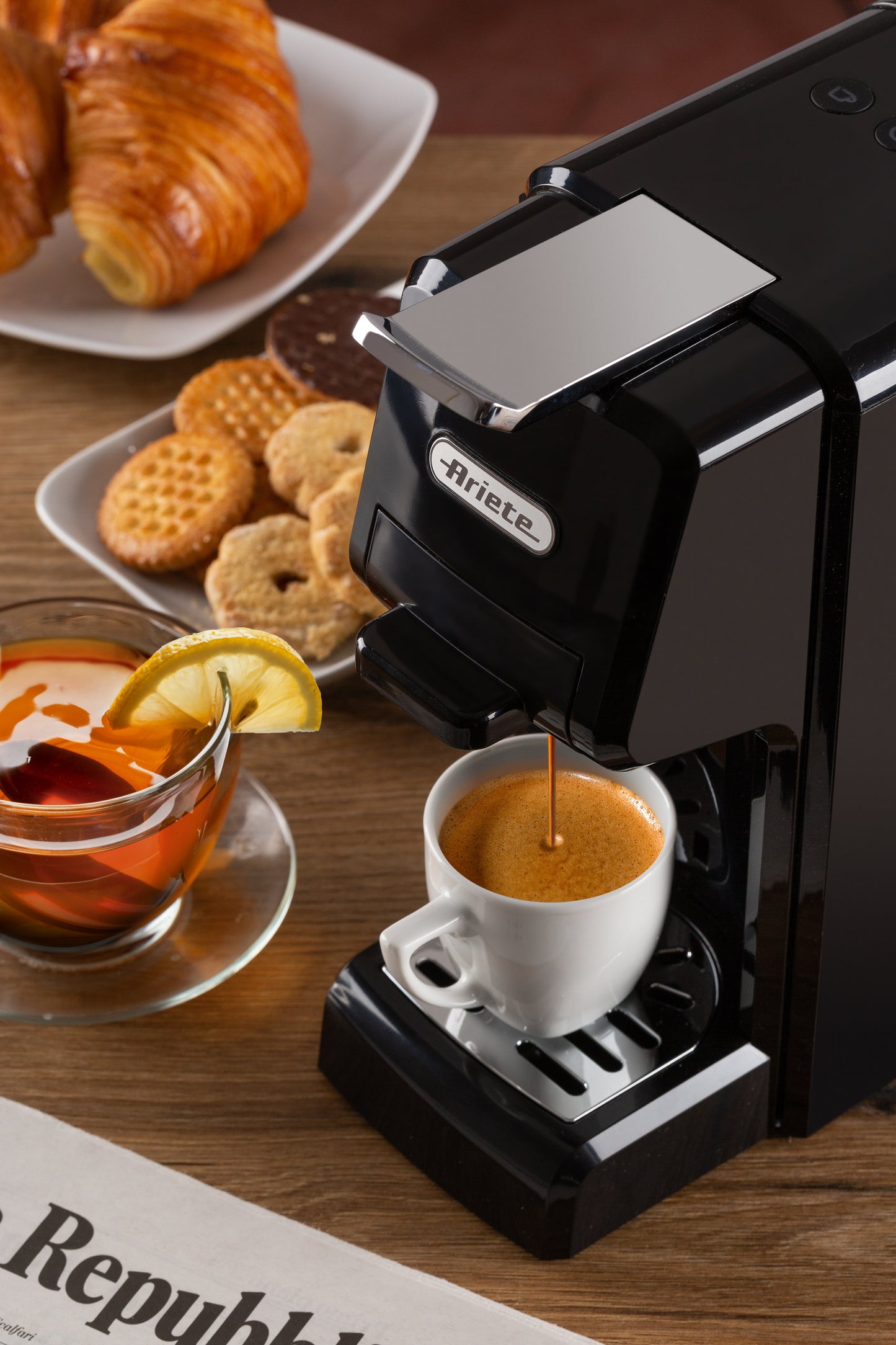 Moderna Coffee Machine with Capsule, Pods, Powder, 19 Bars 1350W