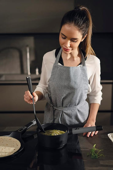 One-Handed Casserole Cook & Space 18 cm, Black