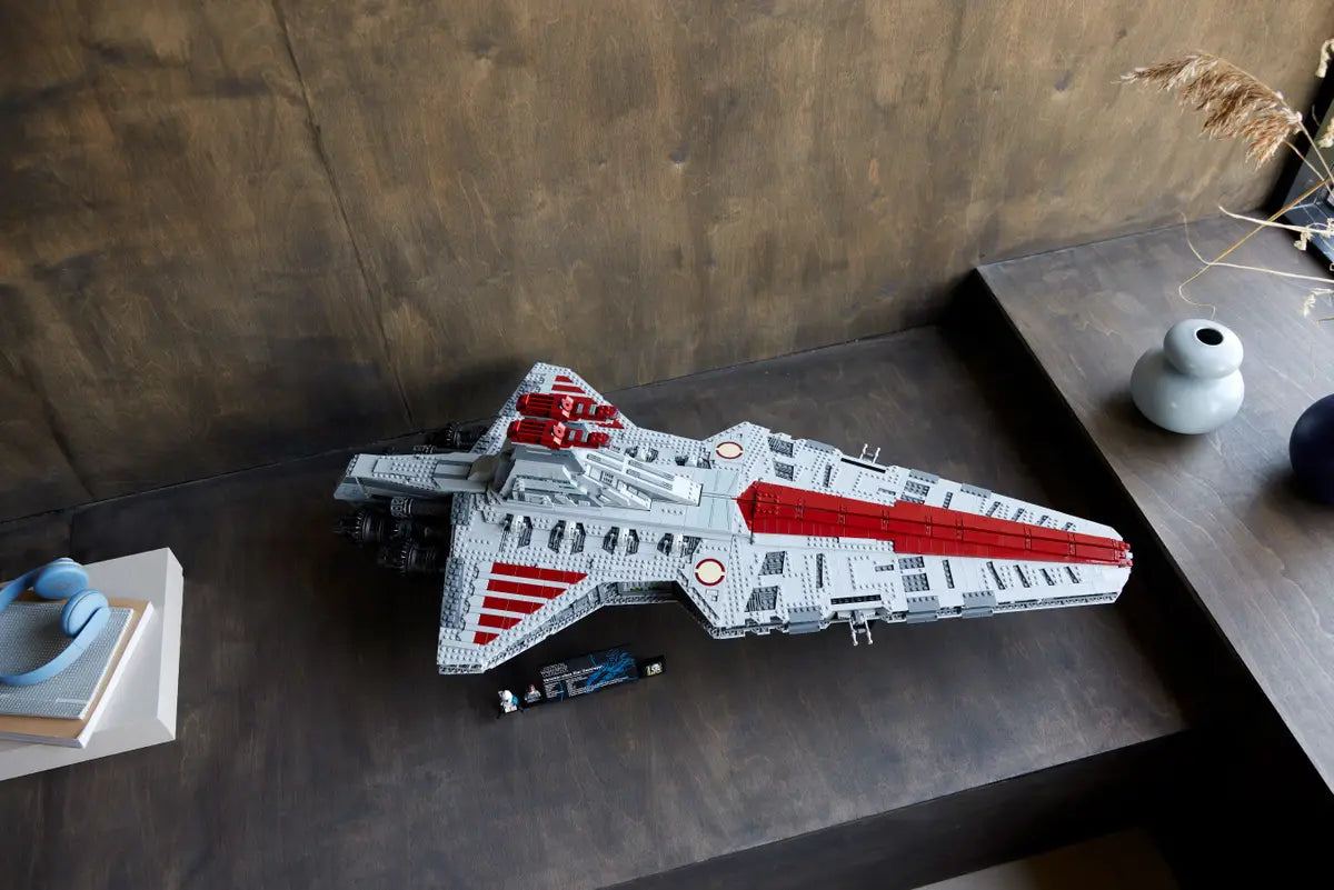 Lego Star Wars UCS Venator-Class Cruiser (75367)