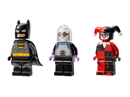 Lego Batman with the Batmobilevs. Harley Quinn and Mr. Freeze (76274)