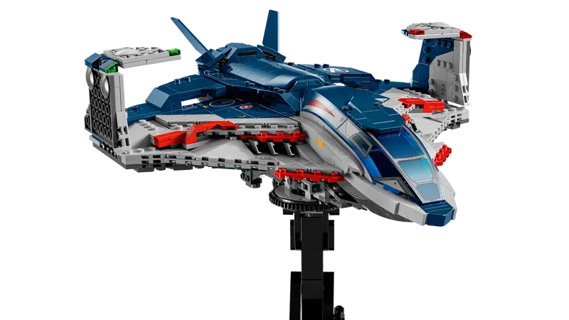 Lego Avengers: Age of Ultron Quinjet (76325)
