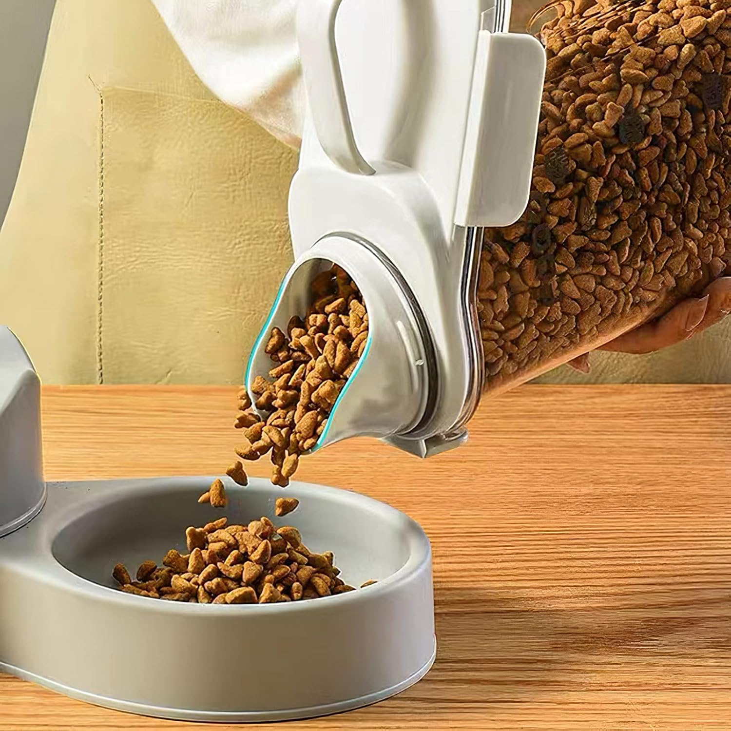 2500ml Cereal Storage Containers, Airtight Plastic Kitchen Storage Boxes with Flip-Top Lid
