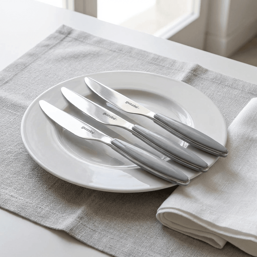 Guzzini Set of 3 Stainless Steel Ergonomic Knives