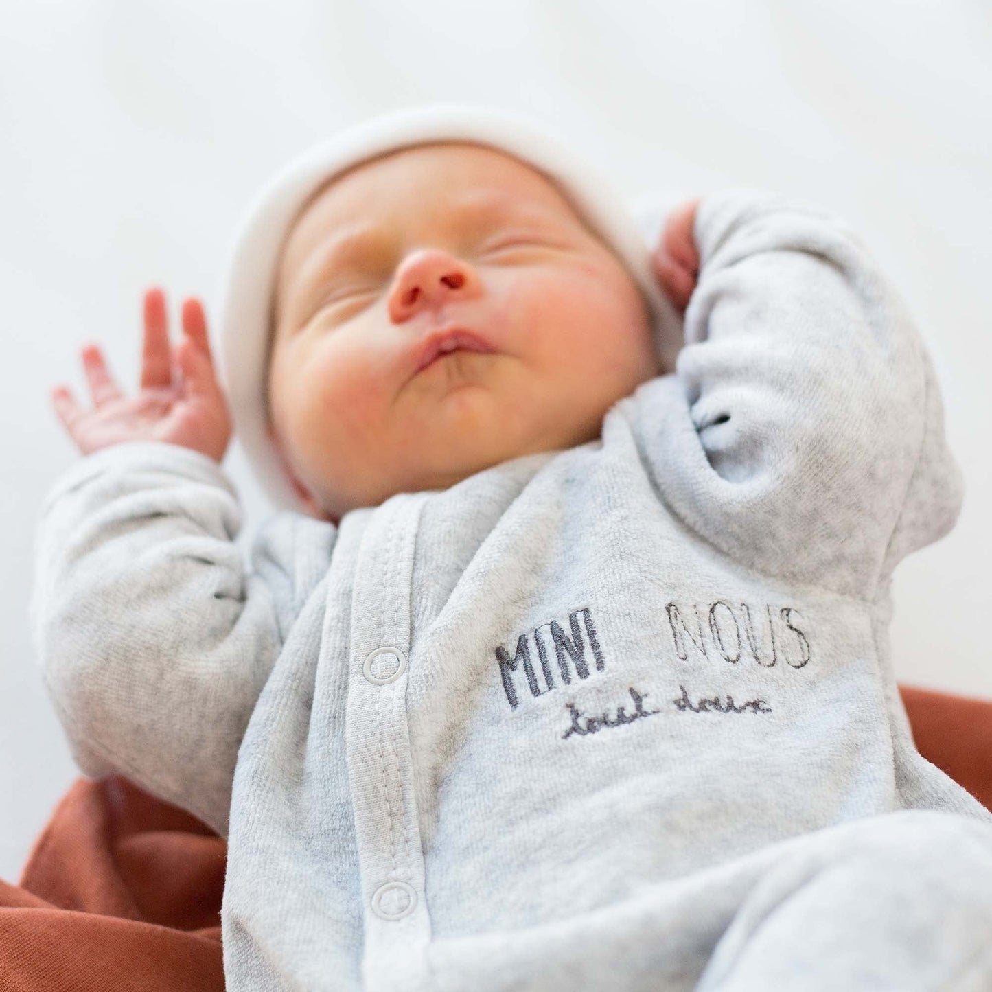 Mini Nous 6-Piece Baby Gift Set