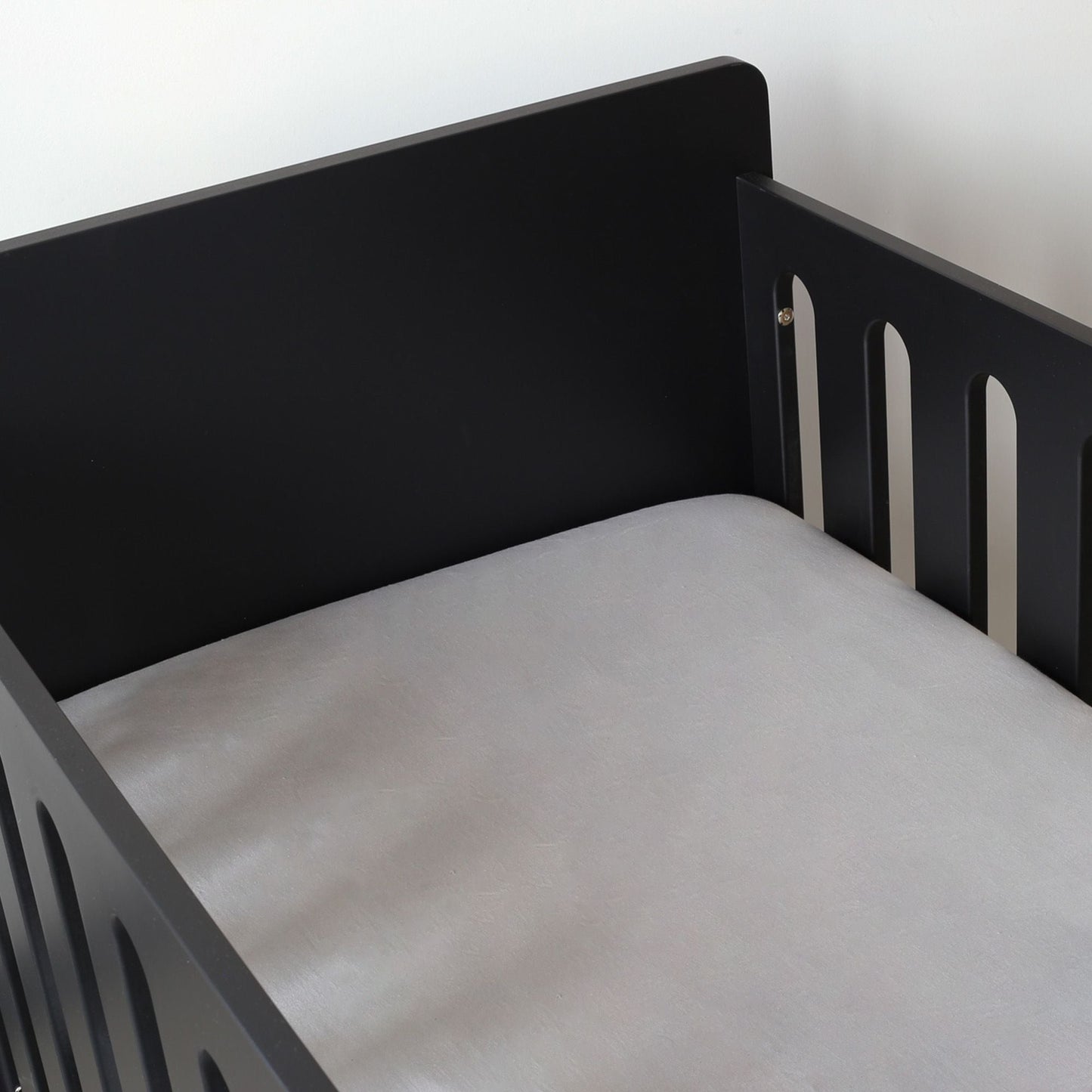 Grey Fitted Crib Sheet (60x120 cm)