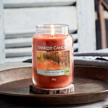 Yankee Candle Freshly Wood Land Trip 623g