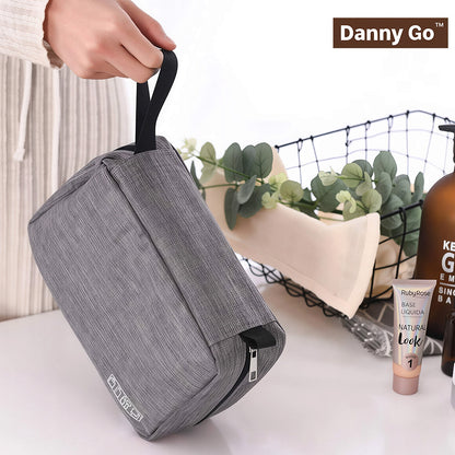 Danny Go Hanging Toiletry Wash Bag with Hook DT008