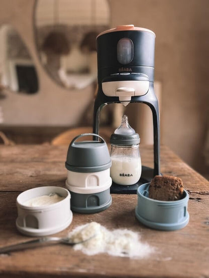 Beaba Formula and Snack Container