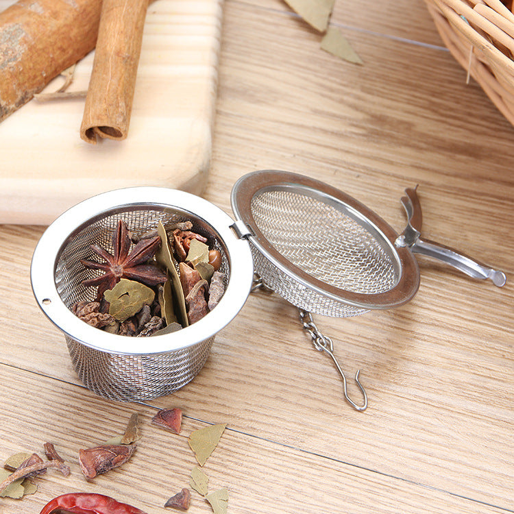 Stainless Steel Tea Strainer With Chain Handle