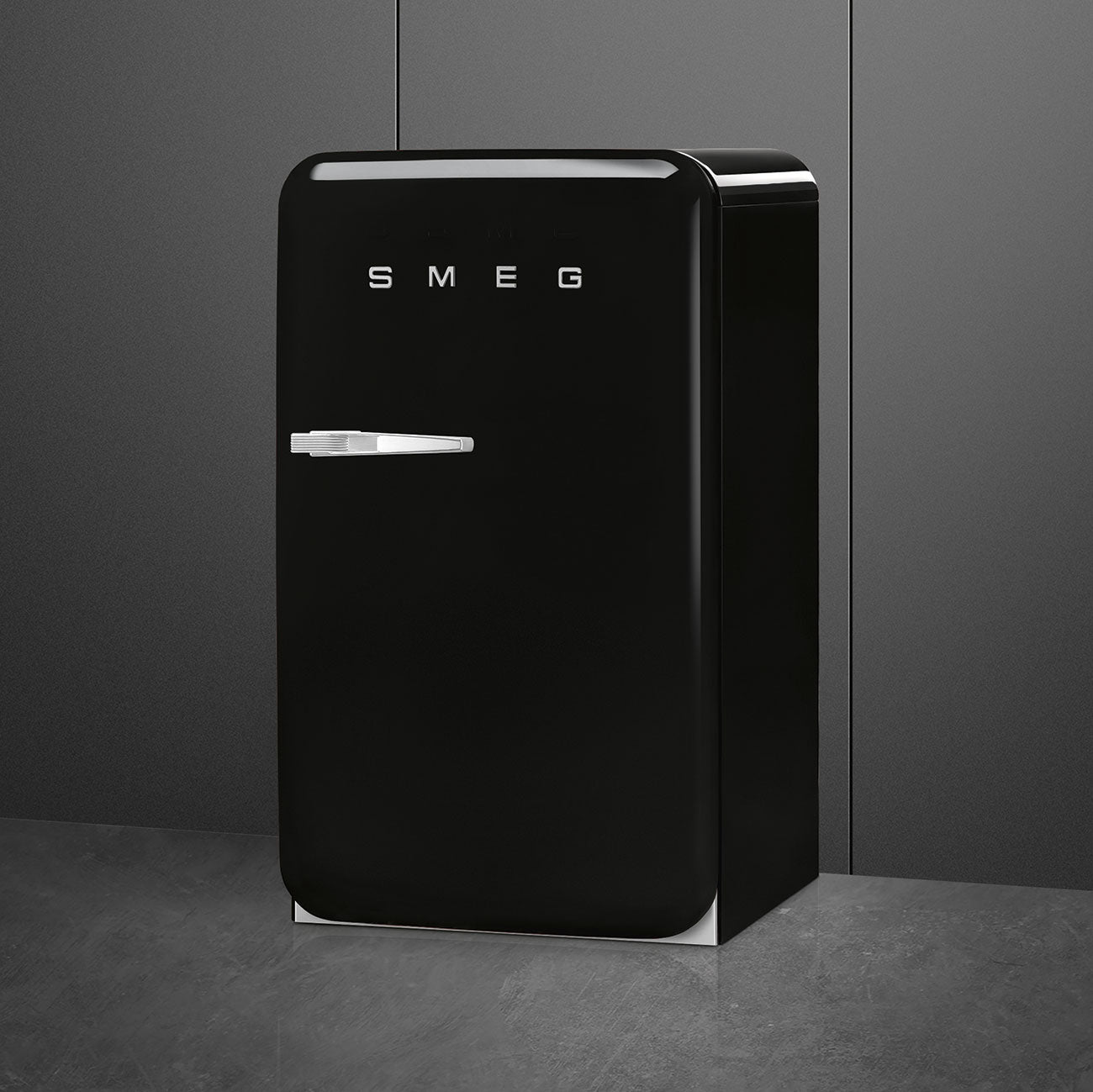 Smeg FAB10RBL5 Retro 50s Refrigerator FAB10 Right – Black