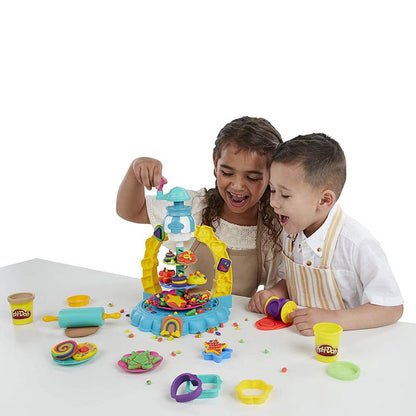 Play-Doh Kitchen Creations Sprinkle Cookie Surprise Set with 5 Non-Toxic Colors