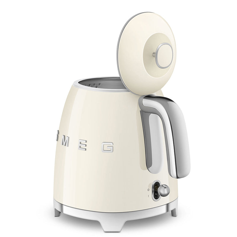 Smeg KLF03CREU Kettle 1.7L Cream